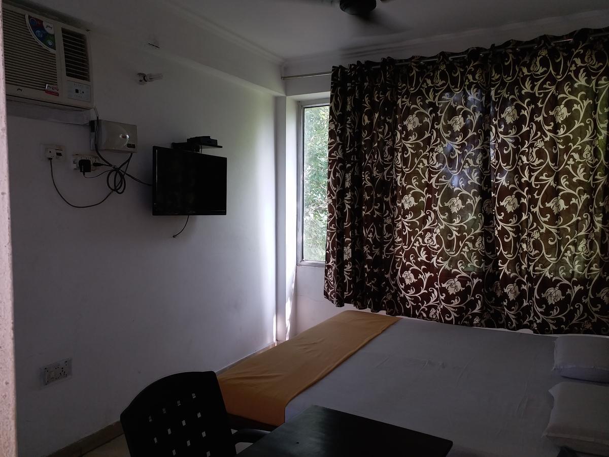 Krishna Hansraj Hotel Una  Exterior photo