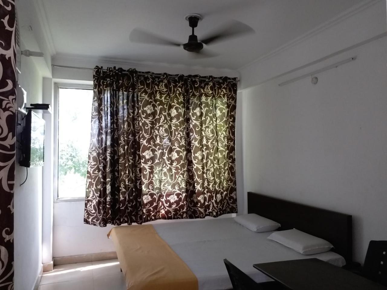 Krishna Hansraj Hotel Una  Exterior photo